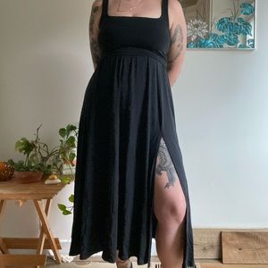 Aritzia Wilfred Midi Dress w Slit
